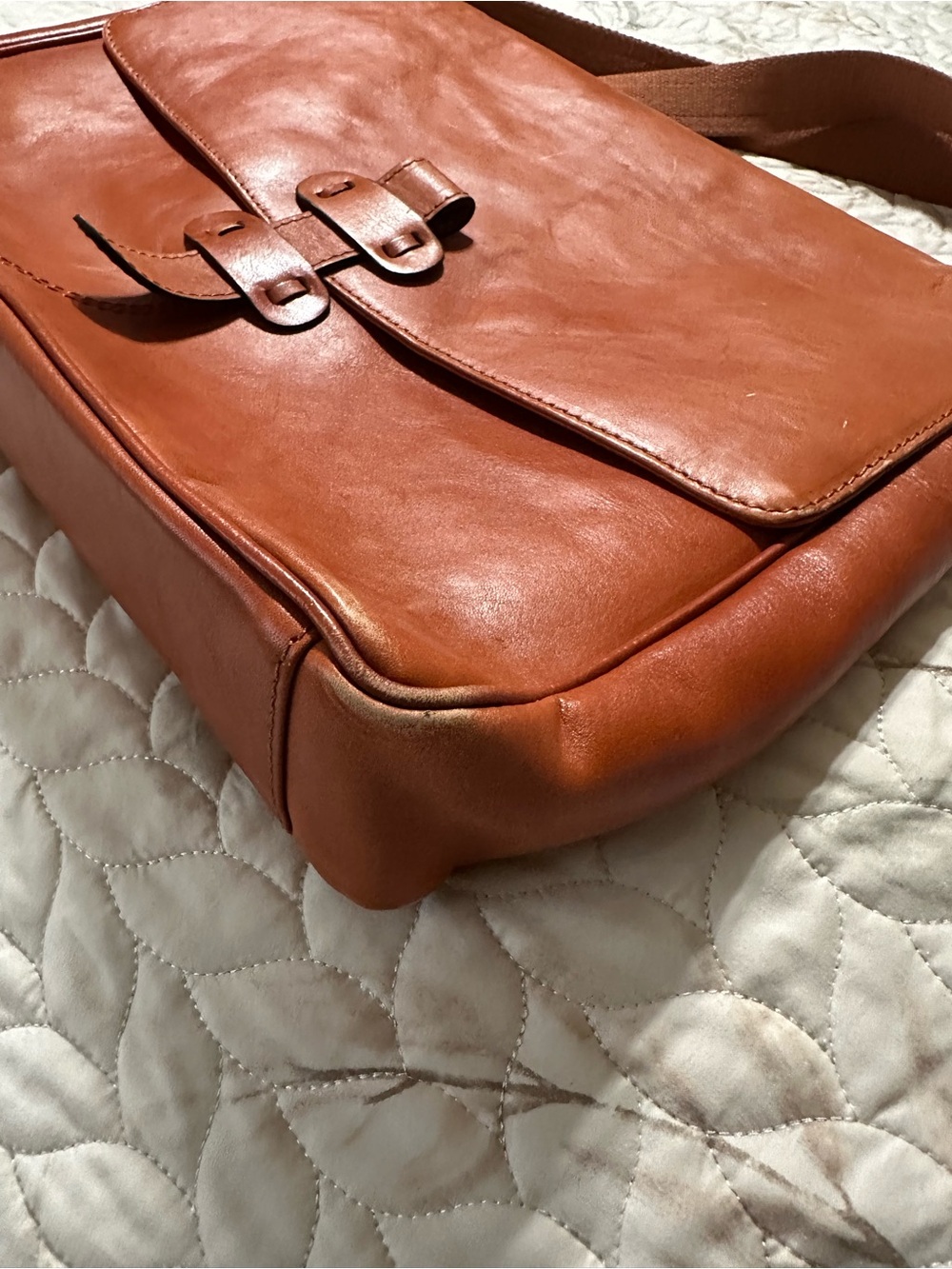 Classic Leather Messenger Bag - Brown *Great work/laptop bag* - Picture 5 of 10